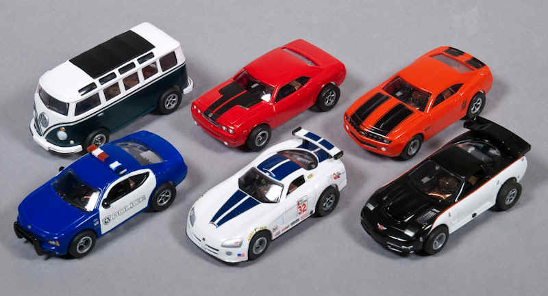 Auto World X-Traction Ultra-G Release 7-B Slot Cars